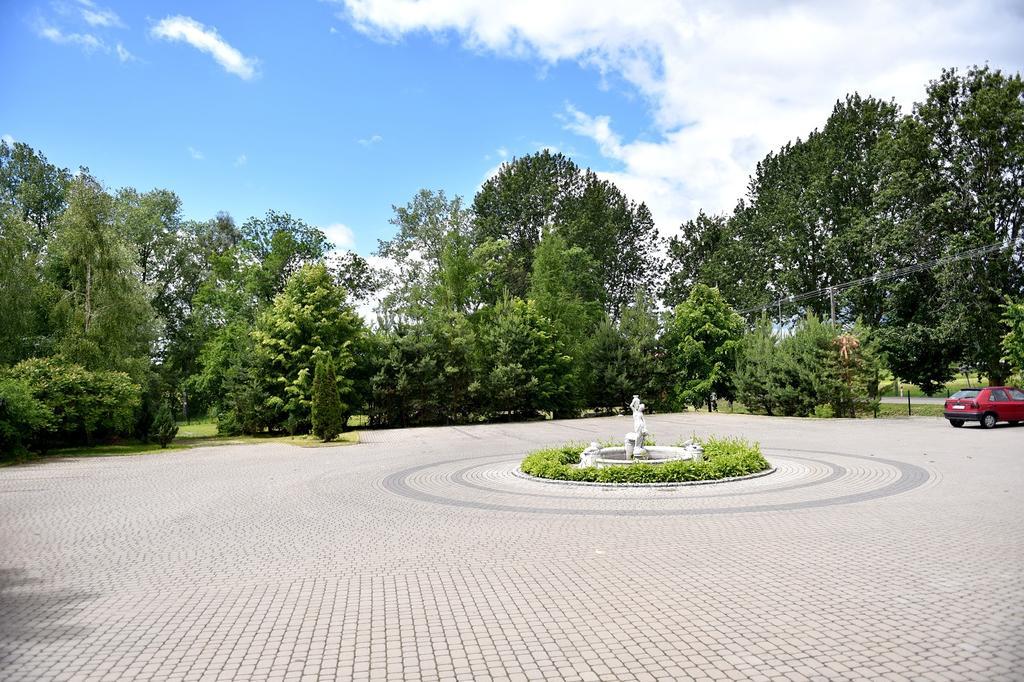 Zajazd Bialy Mlyn Sterławki Wielkie Exterior foto