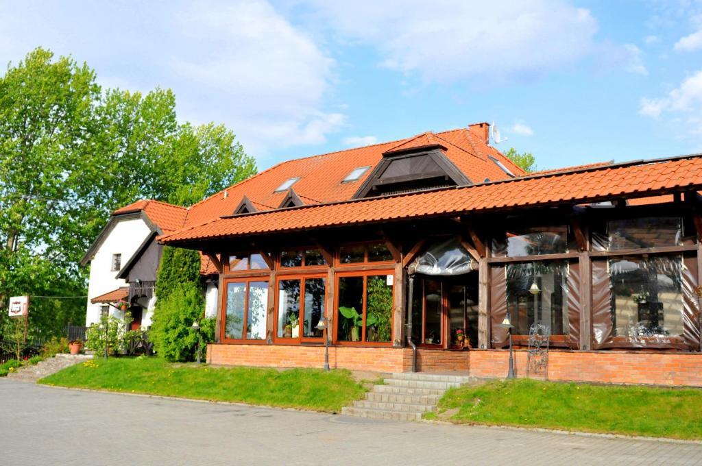 Zajazd Bialy Mlyn Sterławki Wielkie Exterior foto